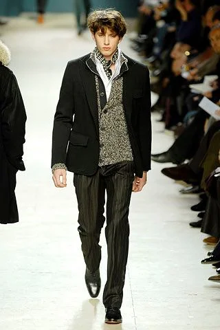 Look 28
